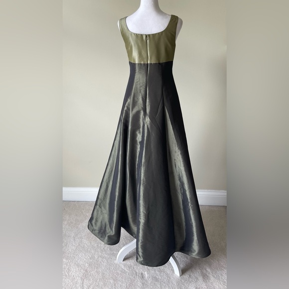 Alex Evenings Taffeta Two Pieces Green Petite Maxi Gown EUC - Picture 3 of 6